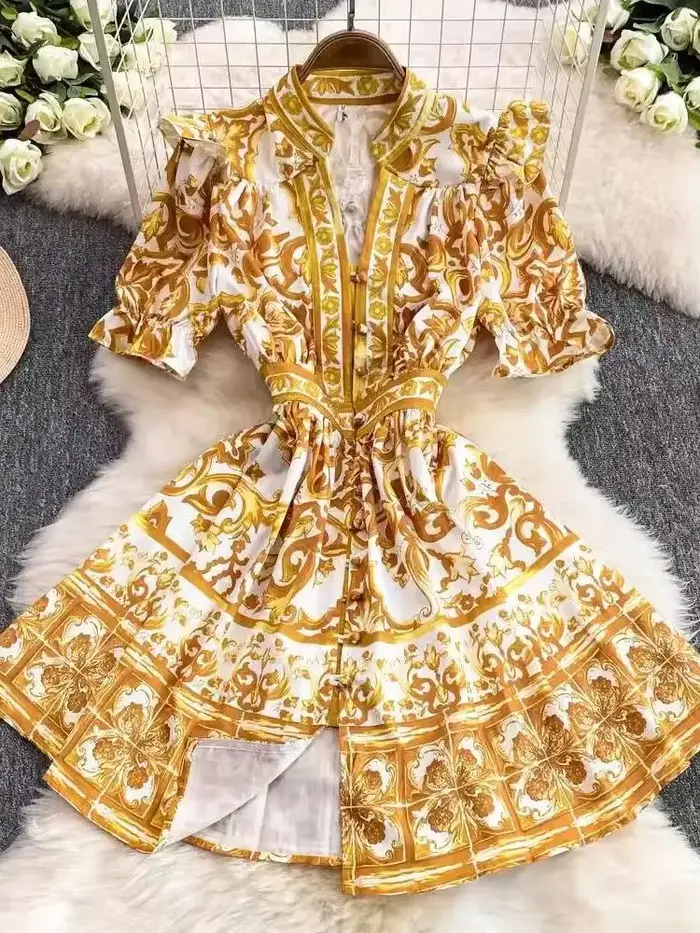 Robe imprimée en porcelaine bleue et blanche mini pour femme style plage occasion fête été 2025