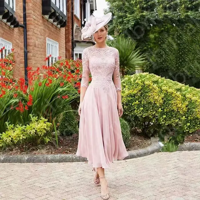 Robe de mère de la mariée en tulle avec dentelle appliquée, élégante pour cérémonies de mariage, soirées mondaines et occasions spéciales