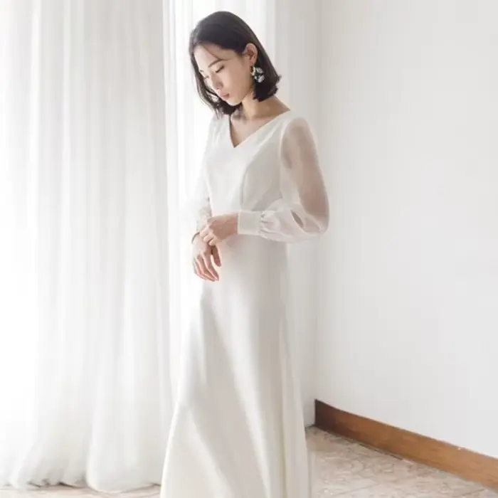 Robe de Mariée Légère en Satin à Col en V