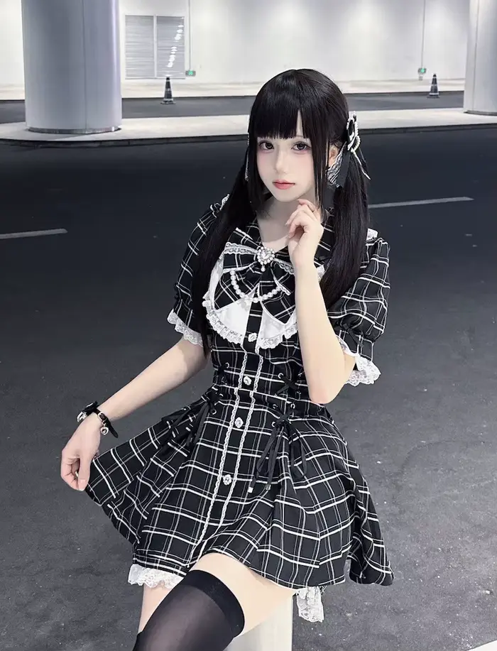 Robe chemise rétro grise à carreaux pour femme