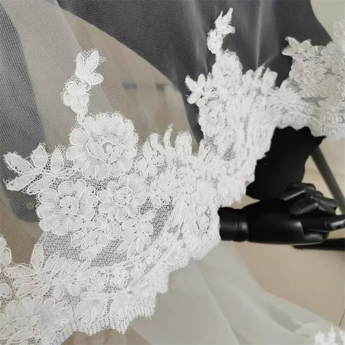 Voile de mariée long en dentelle polyester pour femmes occasions spéciales mariage cérémonie traditionnelle浪漫婚礼长蕾丝面纱女用婚纱配饰特殊场合结婚仪式传统