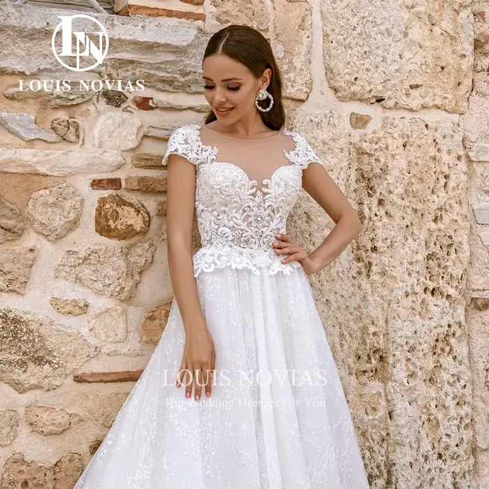 Modis-Robe de mariée A-ligne avec appliques en dentelle perlée délicate