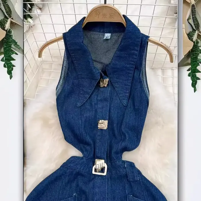 Robe en jean évidée à col rabattu pour femmes