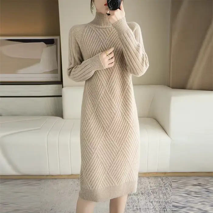 Robe à col roulé en tricot pour femme
