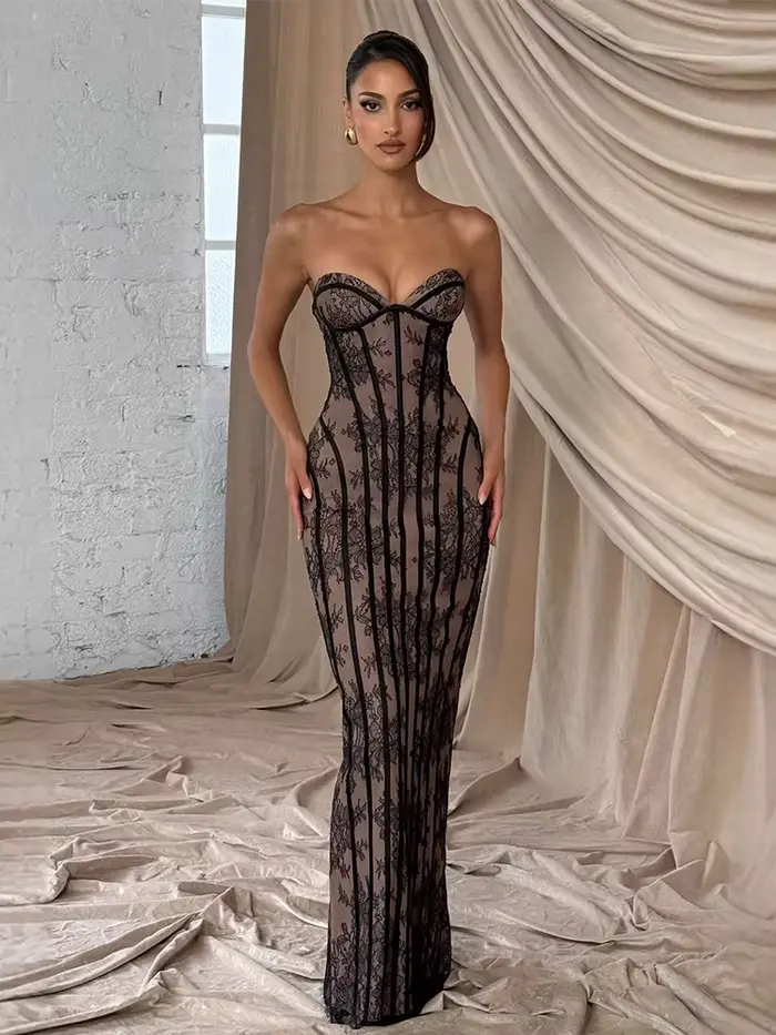 Robe longue élégante sans bretelles en dentelle