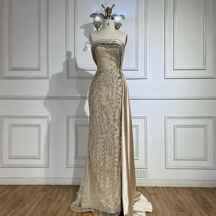 Robe Sirène en Satin Nu, Perles, Luxe et Train de Cour Personnalisée pour Femmes Occasions Spéciales