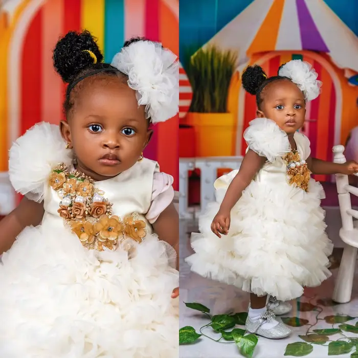 Robe à Fleurs Ivoire pour Mariage, Jupe Bouffante Personnalisée à Volants, Robe Courte de Première C