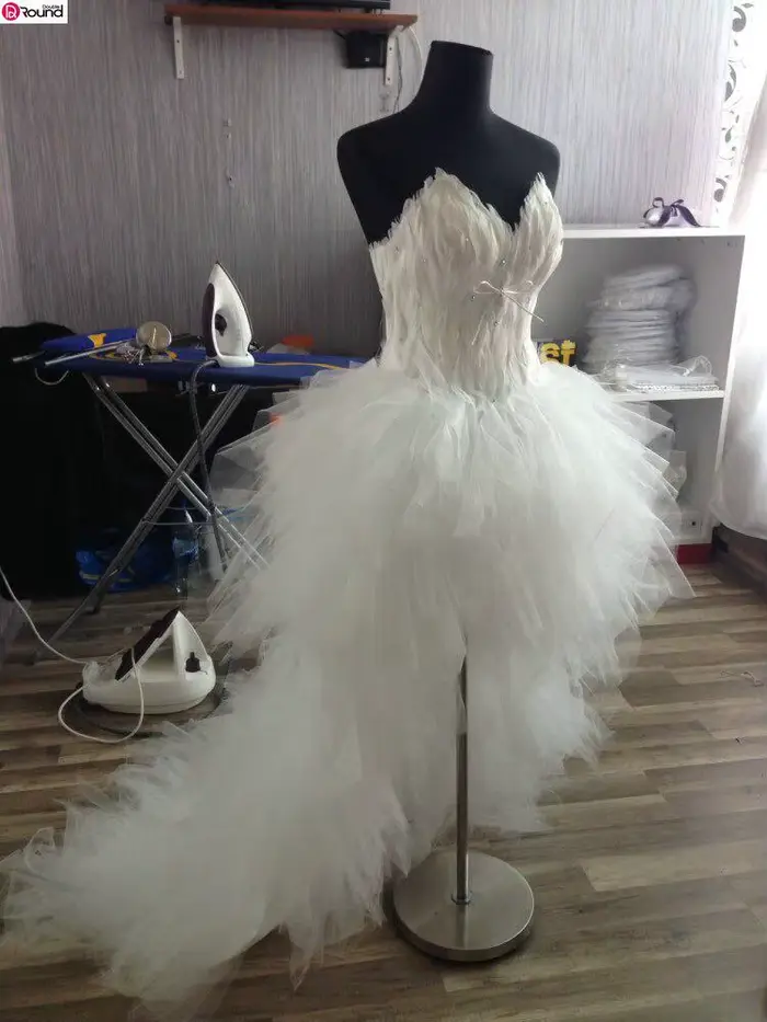 Robe de mariée Eleant plume bretelles à lacets princesse luxe avant court dos longues robes