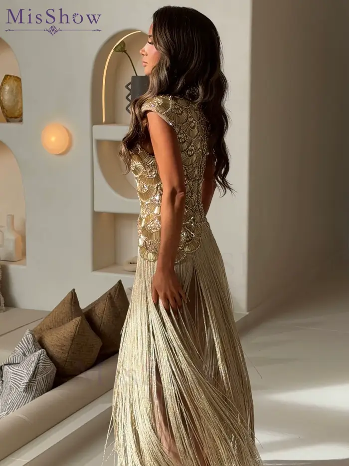 Robe de bal MisShow en polyester moderne à col rond, sirène, avec volants et soutien-gorge intégré pour femmes, idéale pour cérémonies formelles, soirées de gala et quinzièmes anniversaires