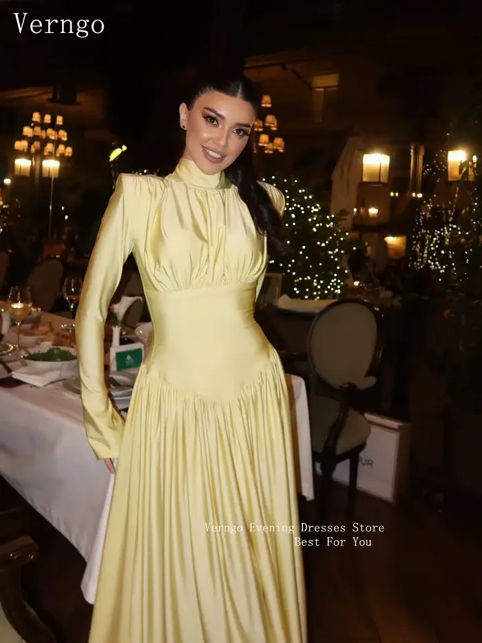 Verngo – robe de soirée moderne en satin jaune