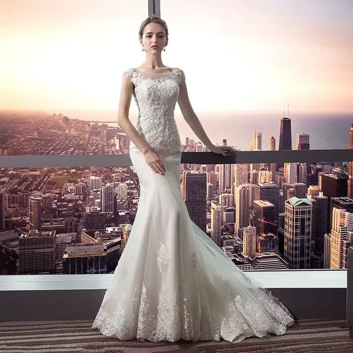 Robe de mariée de luxe en dentelle brodée pour les patients, col rond, train court, robe de princess
