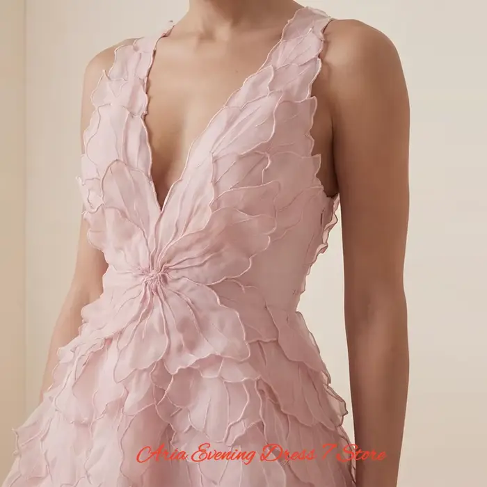Robe de soirée classique en organza à col en V