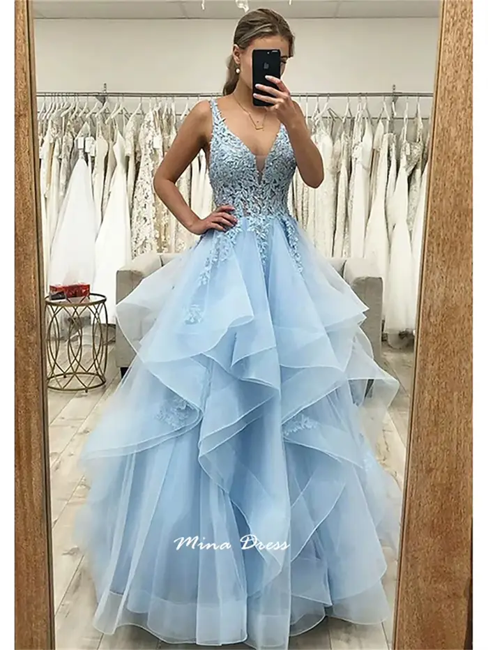 Robe de soirée Mina en dentelle et broderie dos nu sans manches pour femmes, élégante et personnalisable pour bal, gala et événements formels
