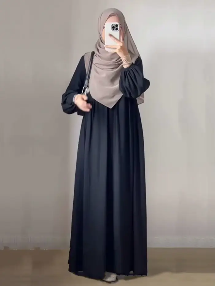 Robe Abaya noire simple et élégante pour les vêtements pour femmes musulmanes à la mode
