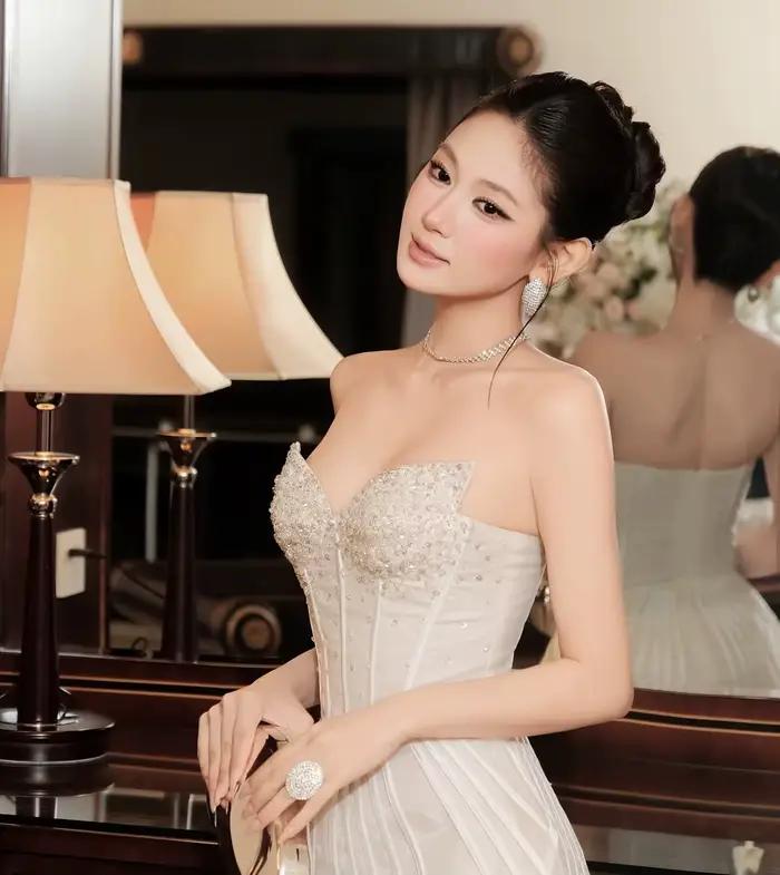 Robe de soirée élégante pour femme, robe de cocktail, robe de cérémonie pour invitée de mariage, mini bustier scintillant avec cristaux pour femmes, occasions spéciales et événements nocturnes