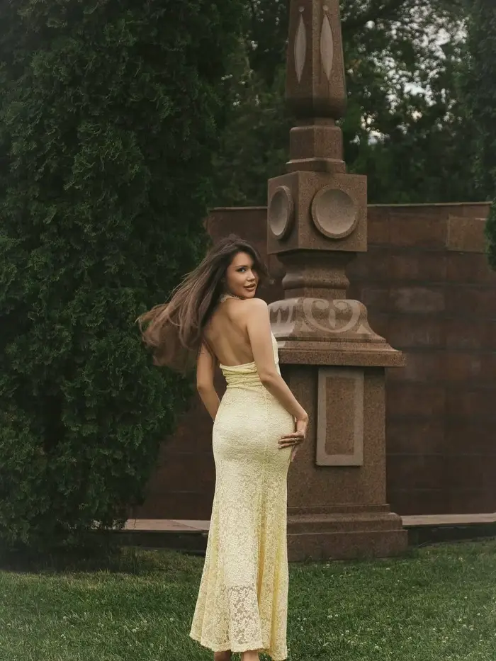 Robe longue sirène personnalisée jaune pâle