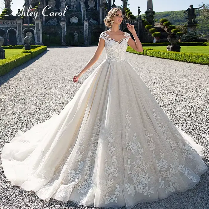 Ashley Carol-Robes de mariée vintage