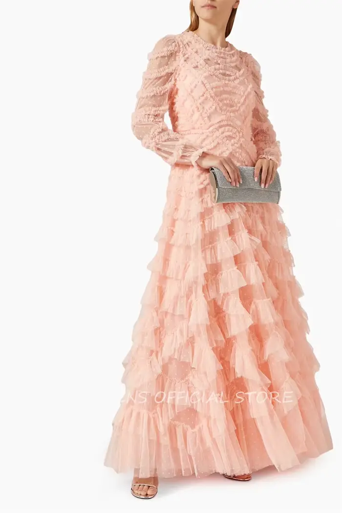 Robe de soirée à pois roses