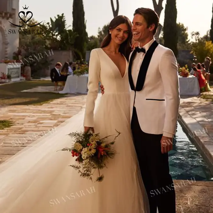Robe de mariée élégante à manches longues