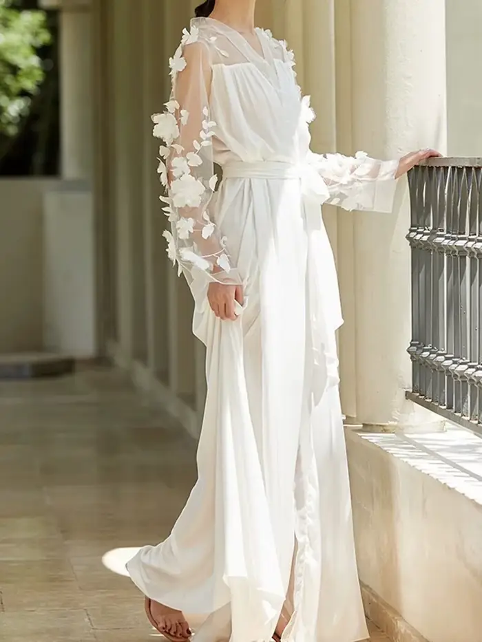 Robe de mariée florale maxi peignoir de fiançailles personnalisable avec soutien-gorge intégré et illusion de dos pour femmes enceintes et occasions spéciales