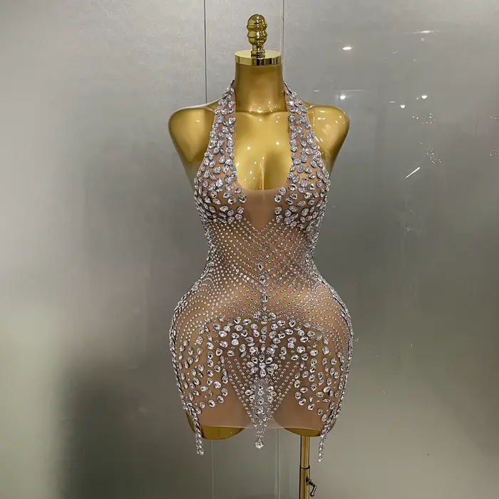 Robe courte dos nu en velours pour femme