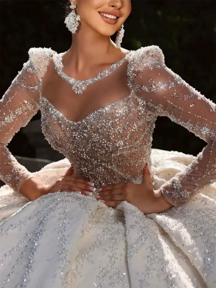 Robes de mariée à paillettes en cristal personnalisées