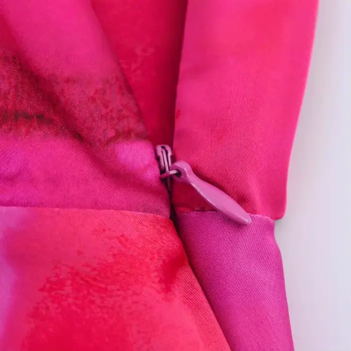 Robe élégante imprimée avec nœud au dos, style streetwear à la mode pour femmes occasions spéciales été 2025