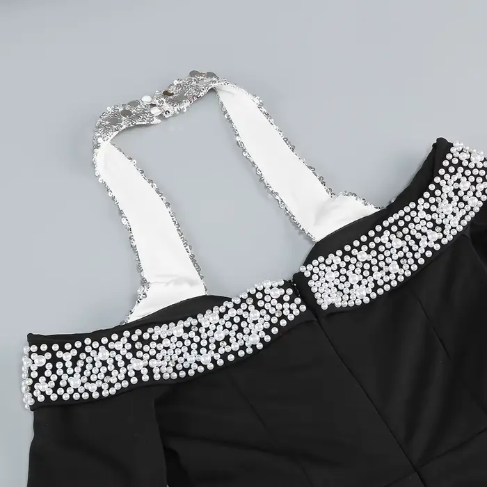 Robe longue sirène noire glamour avec strass, col licou, manches épaules dénudées, robe de soirée de bal