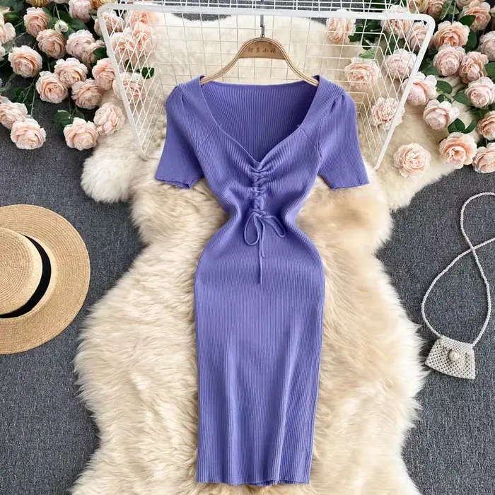 Robe coréenne à manches courtes et col en V pour femmes