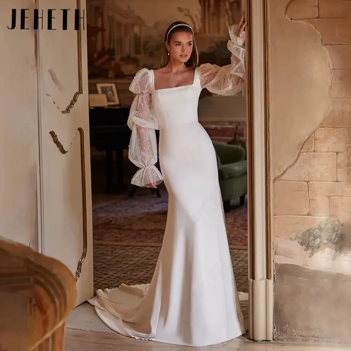 JEHETH Robe de Mariée Satin Mat Sirène Col Carré Manches Longues Bouffantes Tulle Amovibles Couvert de Perles Dos V Bas Traîne Courte Sur Mesure Shooting Villa Européenne Vintage au Coucher de Soleil