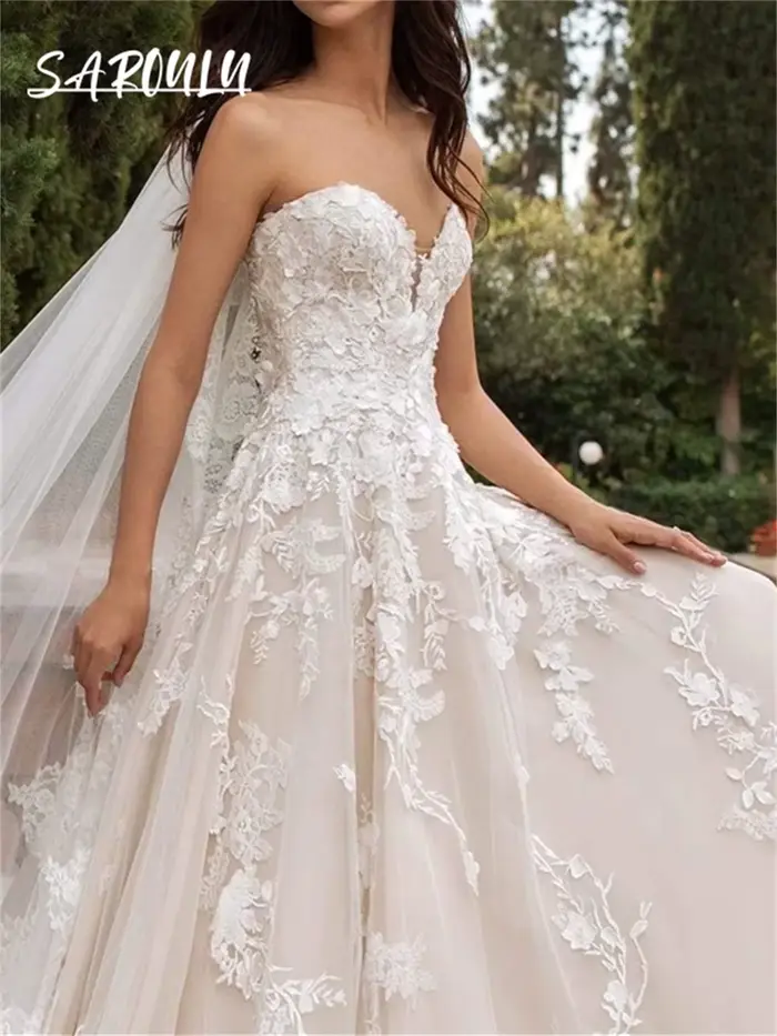 Robes de mariée en tulle romantique A-ligne pour femmes