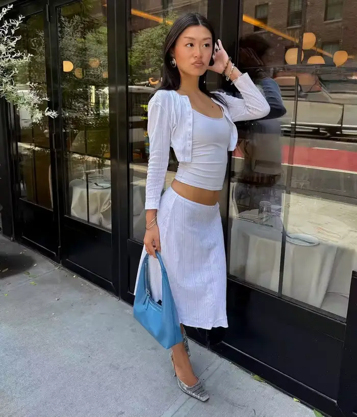 COUCOU Robe mi-longue chic noire et blanche style American Girl, en pur coton bicolore avec nœud