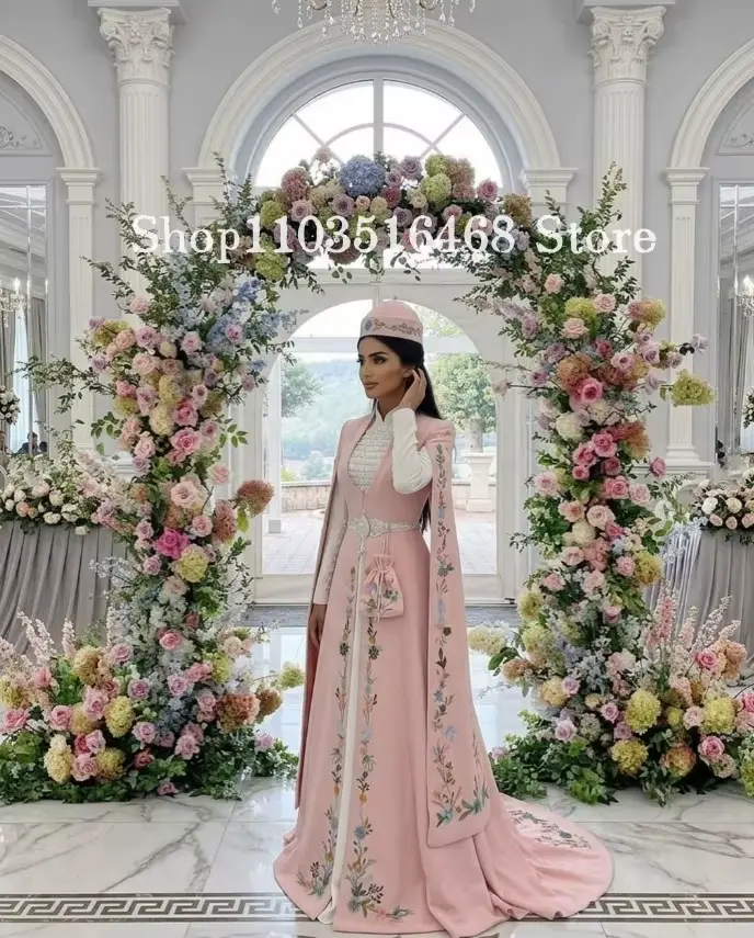 Robe de mariée musulmane rose bonbon pour bébé