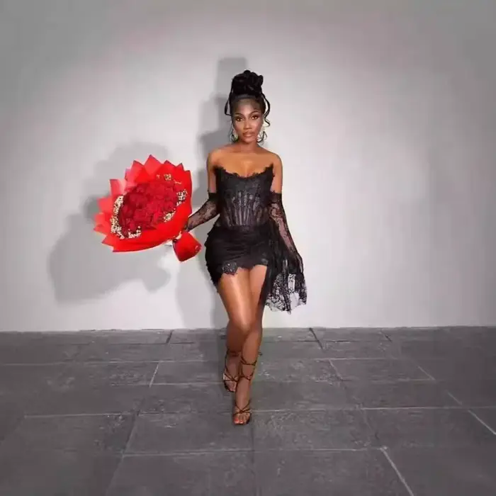 Femmes robes de soirée noir bretelles dentelle jupe courte avec gants Sexy charmante et élégante robe