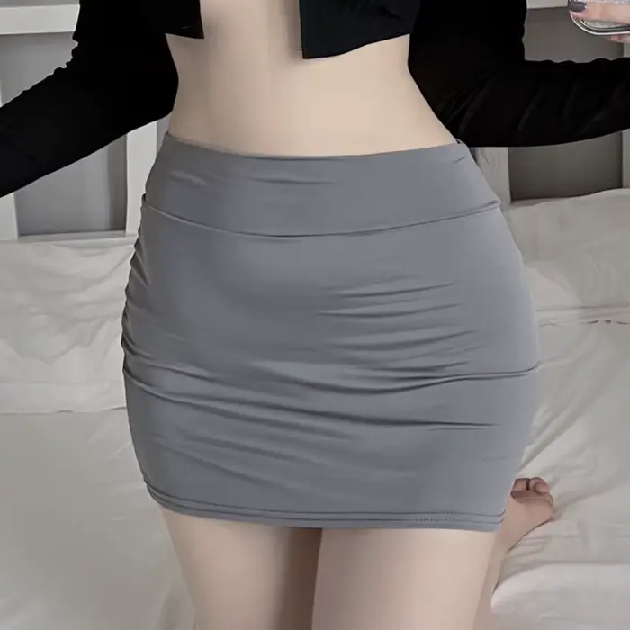 Mini jupe fine et Sexy sans doublure