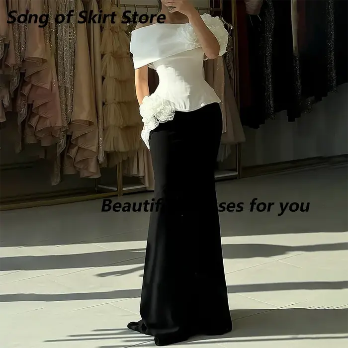 Robe de bal blanche et noire tendance