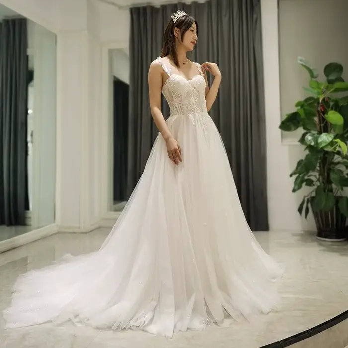 8342 robes de mariée personnalisées
