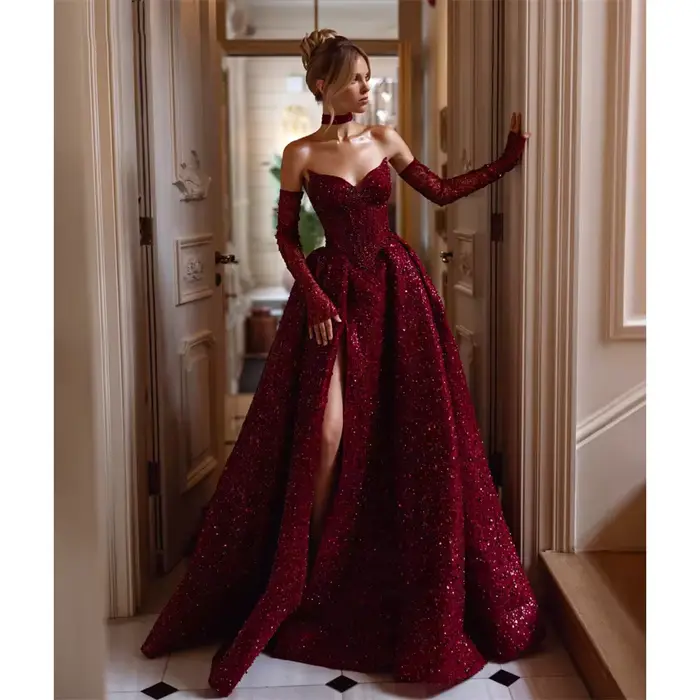 Robe de soirée à paillettes exquise avec perles rouges vin, décolleté Mon Amour, tulle pailleté, train de balayage, soutien-gorge intégré pour femmes toutes tailles occasions spéciales