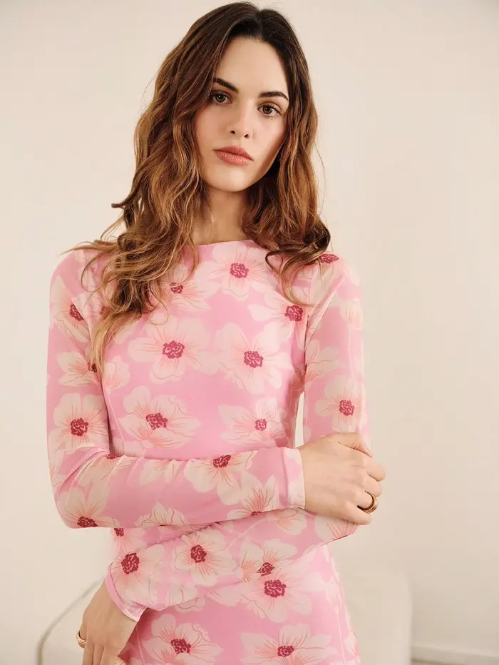 Robe courte à fleurs en résille pour femme style délicat col rond manches longues imprimé printemps été 2026 occassions spéciales sortie journée été