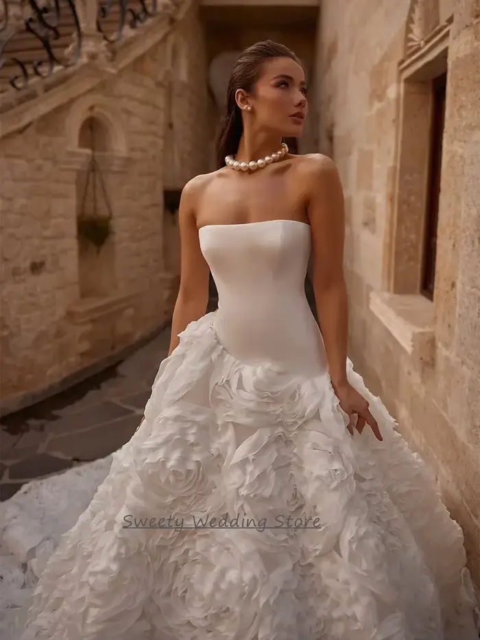 Magnifiques robes de mariée de bal personnalisées
