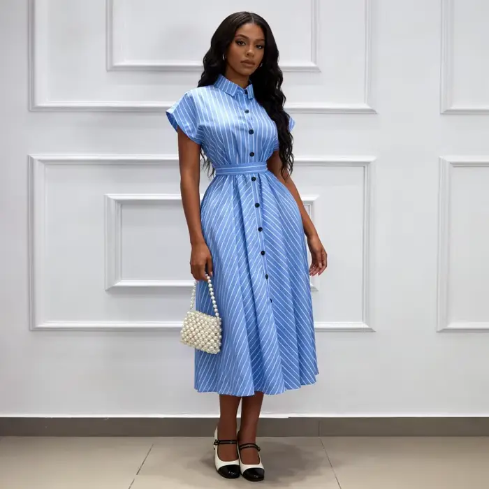 Robe longue femme coupe trapèze col rabattu manches courtes rayée élégante simple boutonnage polyester pour le travail printemps occasions spéciales