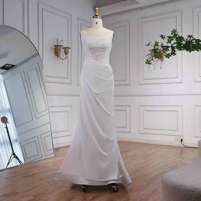 Serene Hill – robe de soirée personnalisée en perles blanches