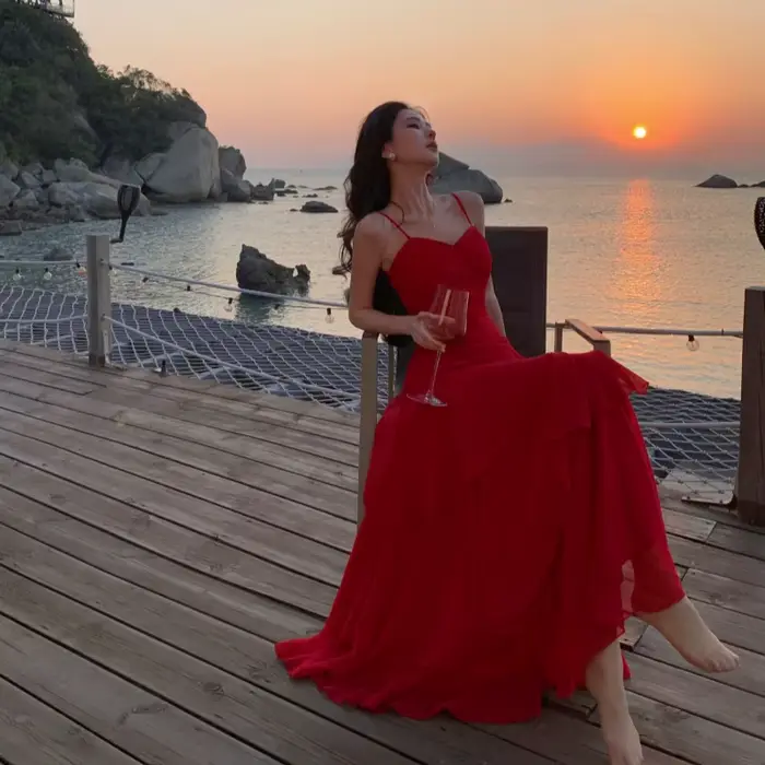 Robe longue à volants en tulle à bretelles spaghetti pour femmes