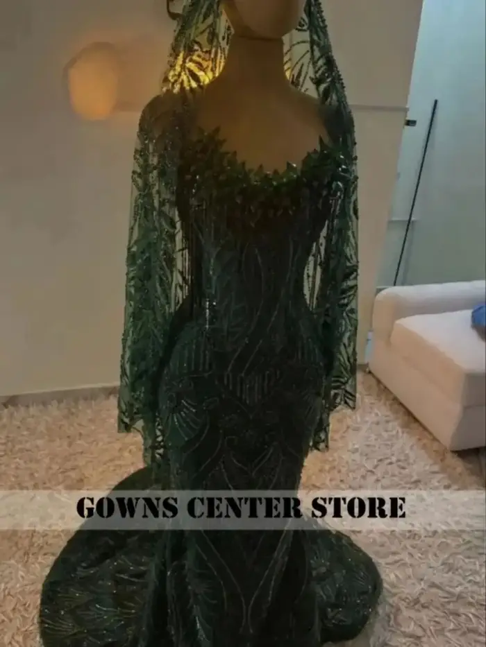 Robe de bal argentée pour filles noires avec couvre-tête à perles et pierres
