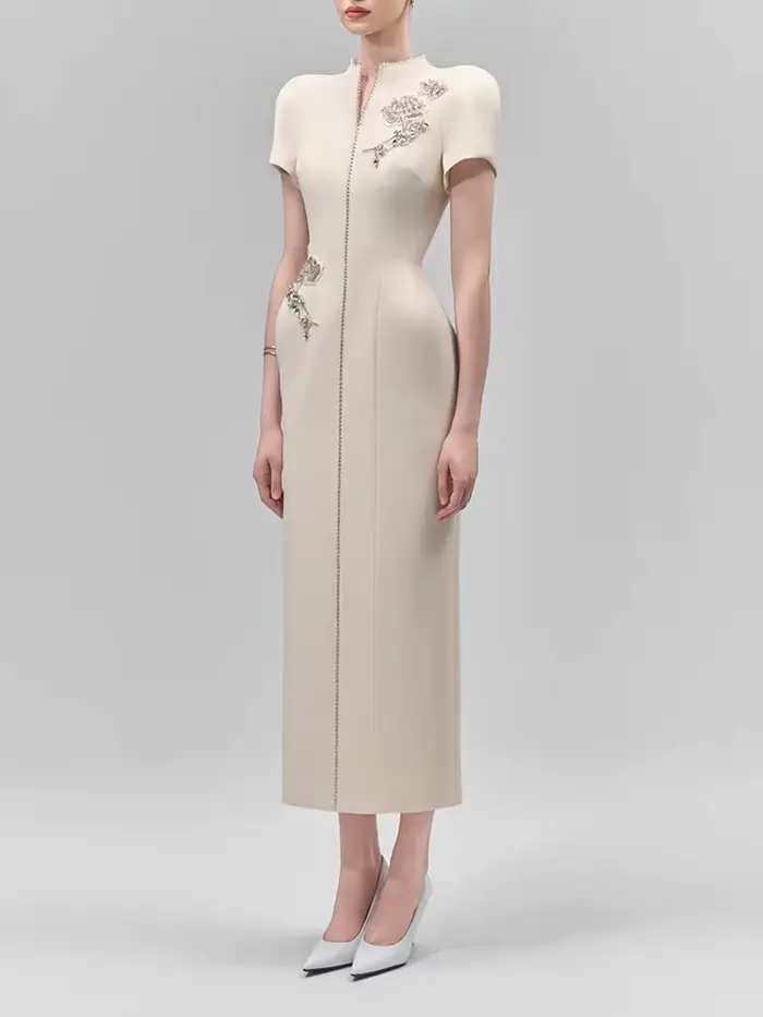 Robe amincissante TWOTWINSTYLE pour femme, col montant, manches courtes, patchwork brodé, ornée de d