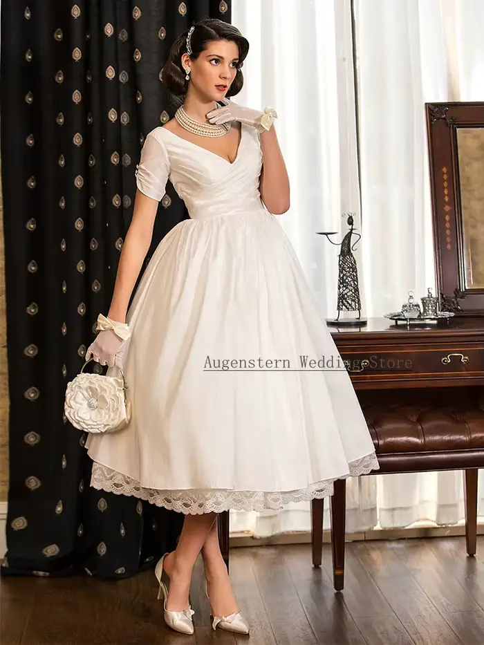 Robes de mariée personnalisées en satin