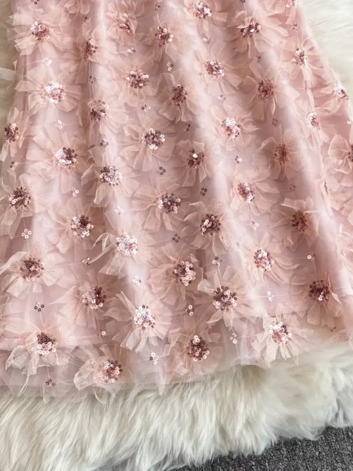 Robe d'anniversaire chic française pour femme