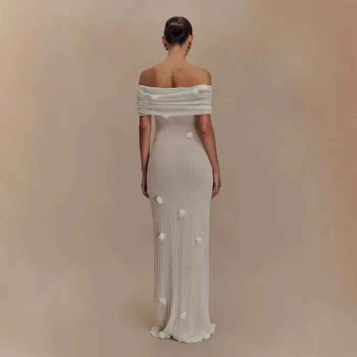 Robe longue française style décontracté asymétrique à fleurs en relief pour femmes pour les vacances printemps été 2026