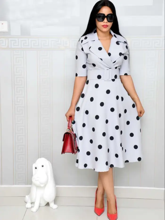 Nouvelle Robe Printemps/Été 2026 pour Femme, Col Tailleur, Collection Point, Manches Mi-Longues, Emp