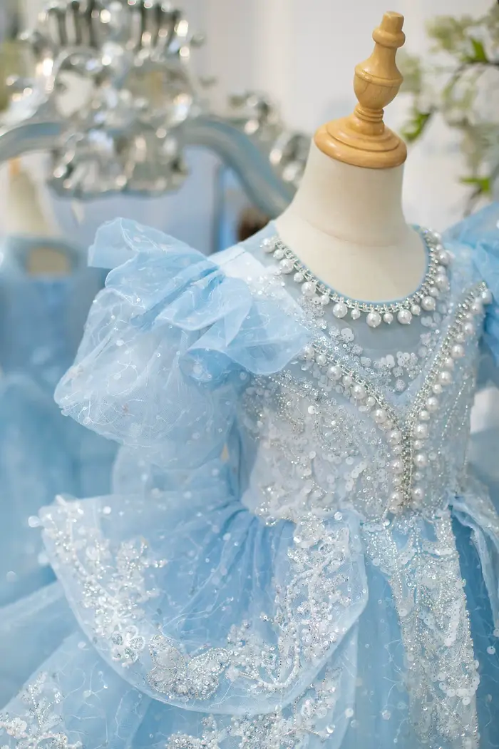 Robes de demoiselle d'honneur bleues Cendrillon, perles de luxe, anniversaire des petites filles, tout à plusieurs niveaux, appliques en dentelle, photographie des enfants, quoi que ce soit